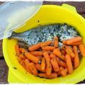 Dorada con zanahorias al ajillo en microondas
