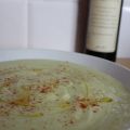 Sopa fría de hummus de calabacín