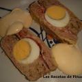 Pastel de carne con huevos y bacon