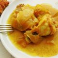 Alitas de pollo con cebollas al curry