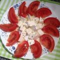 Ensalada de tomate, queso fresco y orégano