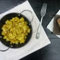 Revuelto de patatas y pollo al curry