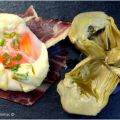 Huevo escalfado con alcachofas confitadas en[...]
