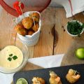 Croquetas de patata y bacalao con salsa[...]