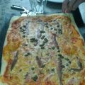 Pizza de anchoas y alcaparras