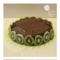 Tarta de chocolate y kiwi