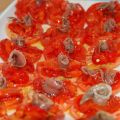 Ensalada de tomate y pimientos con anchoas