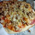 Pizza casera de atún y vegetales (con harina[...]