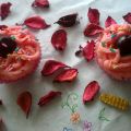 Cupcakes de vainilla y cerezas