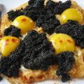 Huevos fritos con caviar