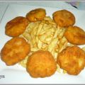 Nuggets de pollo con patatas fritas crujientes