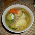 Sopa de verduras con arroz y huevo
