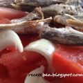 Ensalada de tomate y chicharrillos