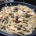 PASTA CON SETAS Y LANGOSTINOS