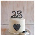 Mini-tarta fondant 25 aniversario!!