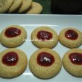 Galletas con mermelada de fresas