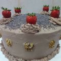 Tarta Brownie con fresas y frosting de nata y[...]