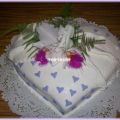 TORTA CORAZÓN CON ORQUÍDEAS