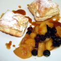 HOJALDRE CON FRUTAS CARAMELIZADAS A LA CANELA