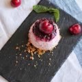Helado de tarta de queso con cobertura de[...]