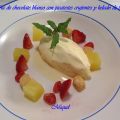 Sopa fría de chocolate blanco con picatostes[...]