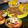 Supremas de pollo rellenas y gratinadas con mus[...]