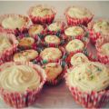Mini carrot cake cupcakes