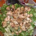 Ensalada de pollo con vinagreta de sal de[...]