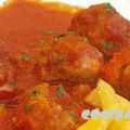 ALBÓNDIGAS DE MERLUZA EN SALSA DE TOMATE
