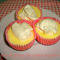 Cupcakes de queso con nata agria