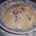 RAVIOLIS DE SETAS CON SALSA DE NUECES