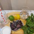 LIMONADA DE ARÁNDANOS, LIMA Y HIERBABUENA CON Y[...]