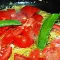 PATATAS EN SU PROPIA SALSA ALBÓNDIGAS Y HABITAS.