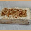 POSTRE EN CAPAS DE BIZCOCHOS AL CARAMELO