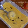 Helado de vainilla con trocitos de chocolate a[...]
