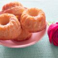 Savarin con nata de rosas