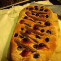 Focaccia de Aceitunas Negras, Tomates Cherry y[...]