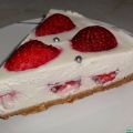 Tarta de nata y queso con fresas