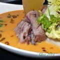 Rabo de añojo al aroma de naranja con crema de[...]