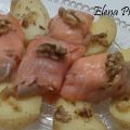 Rollitos de Salmón Ahumado con Queso y Nueces