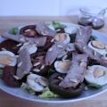 Ensalada con huevo y ventresca