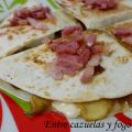Fajitas de manzana caramelizada y queso de cabra
