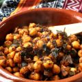 Garbanzos salteados con algas y especias