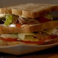 Sandwich de atún y 
