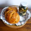 Pan de Aceitunas y Tomates