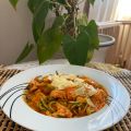 Spaguettis de calabacín con salsa de pimiento