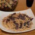 TALLARINES AL HUEVO CON SETAS AL VINO TINTO