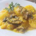 PATATAS CON MOJO DE ALMENDRAS Y ROVELLONES
