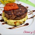 Hamburguesa de Ternera sobre puré de patatas[...]
