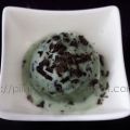 Helado de menta con chocolate